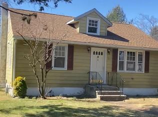 10 Sturdy St, Brick, NJ 08724