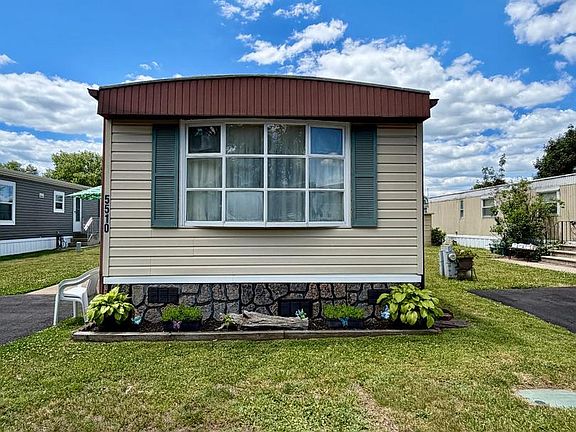 2nd image of 5510 Golden Dr