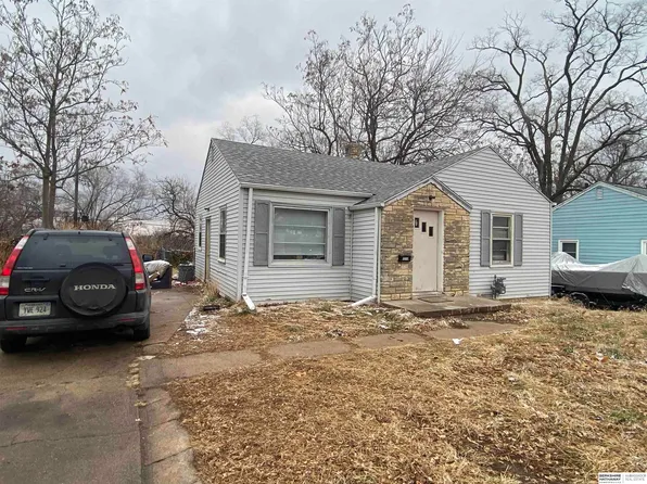 7213 Northridge Dr, Omaha, NE 68112