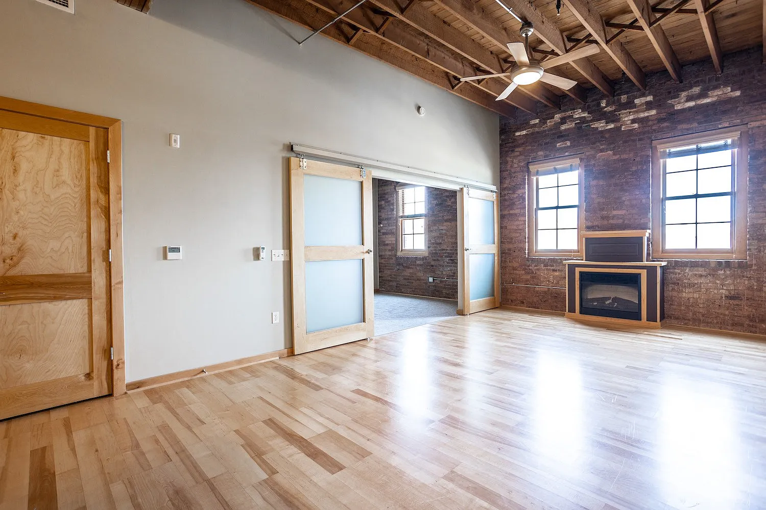 Larson Square Lofts — Photo 4