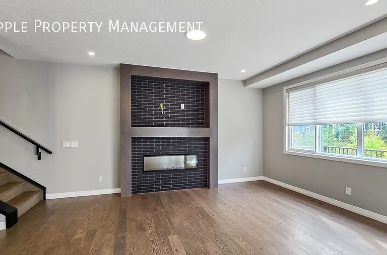 87 Legacy Glen Ter SE — Photo 13