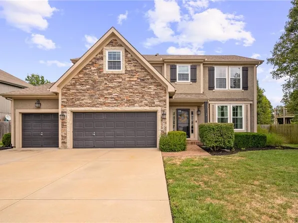 18533 Sycamore Ct, Gardner, KS 66030