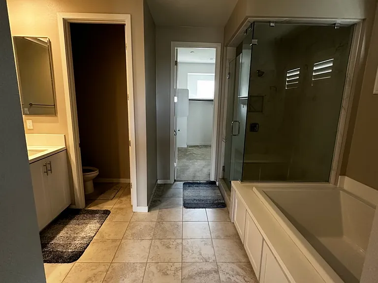 16251 Camden Cir — Photo 17