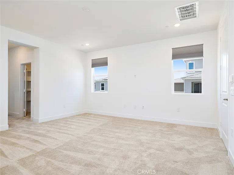 27399 Fox Den Pl — Photo 32