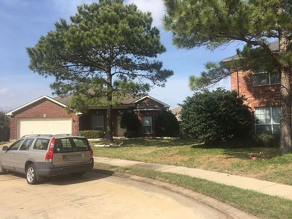 3rd image of 18110 Glen Cypress Ct