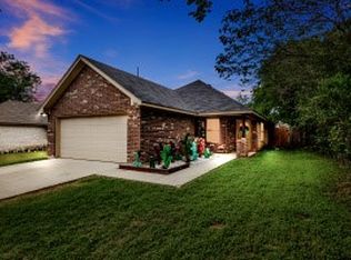 1104 S Fannin St, Alvarado, TX 76009