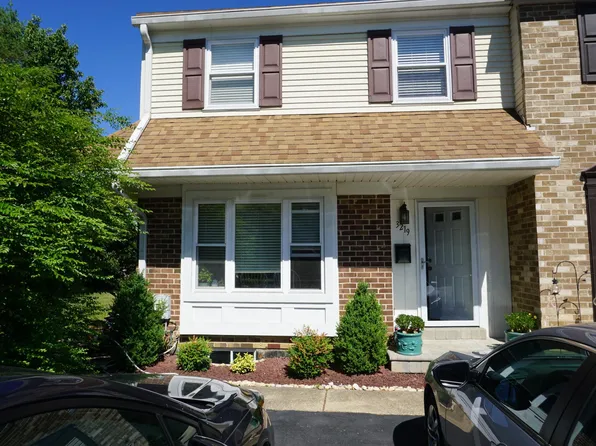 3219 Crystal Ct, Wilmington, DE 19810