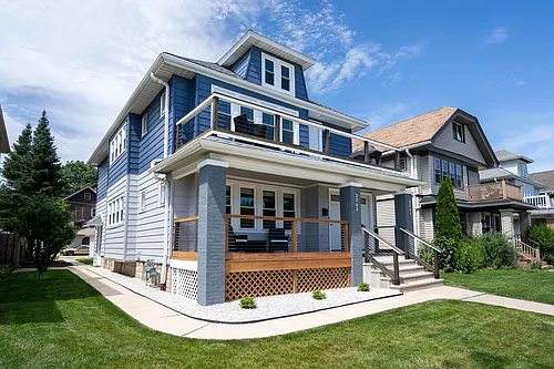 3263 S Kinnickinnic Ave #3263 Photo 1