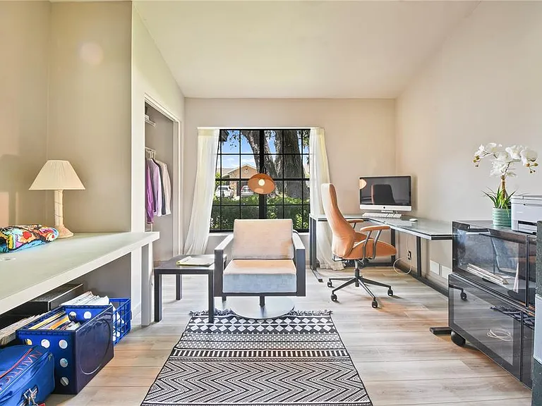 2906 Windridge Dr — Photo 15