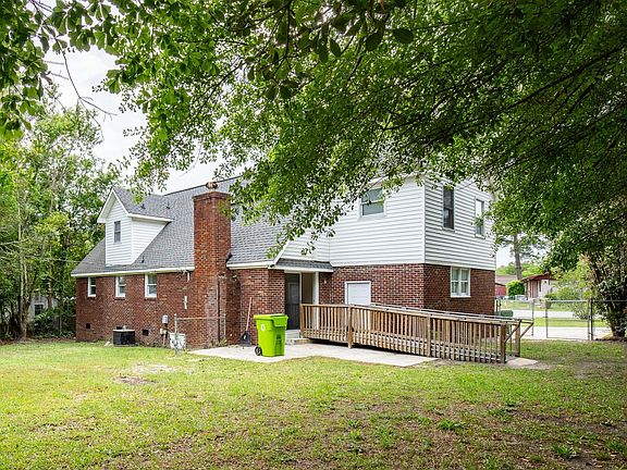 2nd image of 1600 S Beltline Blvd