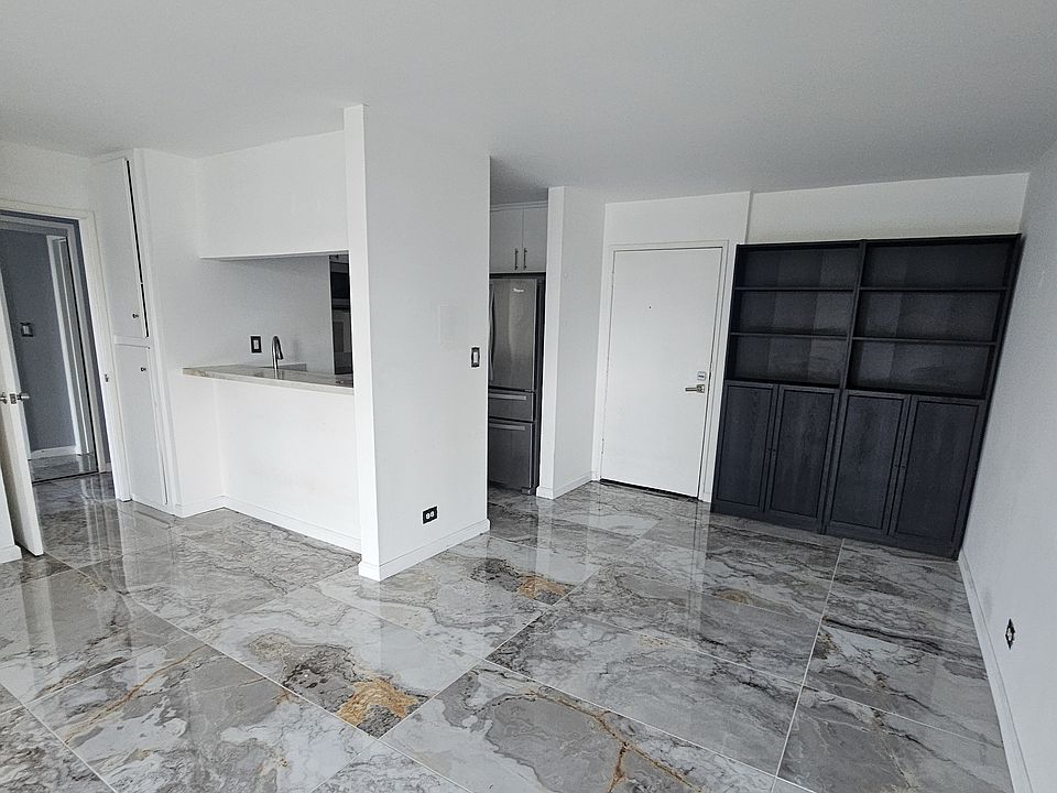 1st image of 1440 Veteran Ave APT 514