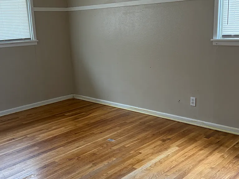 1800 Walnut Ave — Photo 9