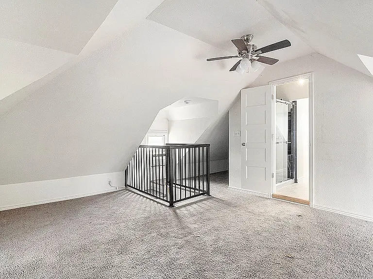 1221 N Marion St #2 — Photo 11