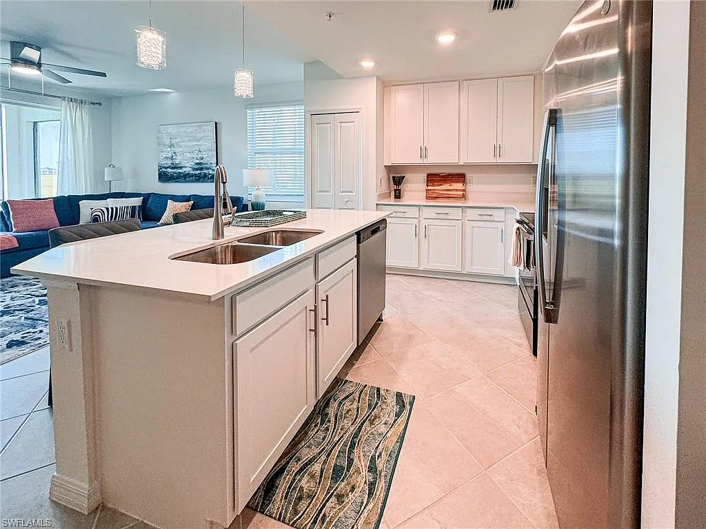 5807 Double Eagle Cir #4618 - The National - Marzen — Photo 2