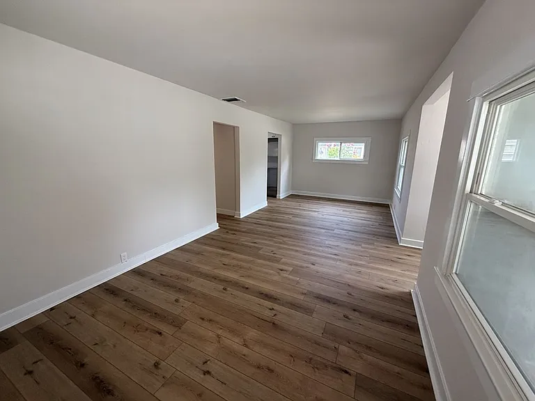 515 N Shelton St — Photo 16