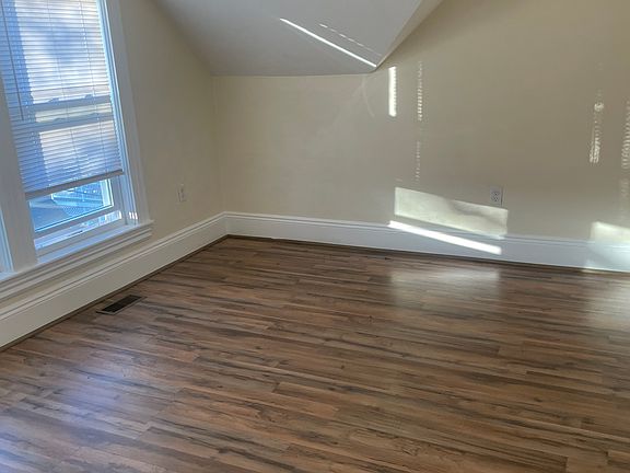 4th image of 138 Gershom Ave #3