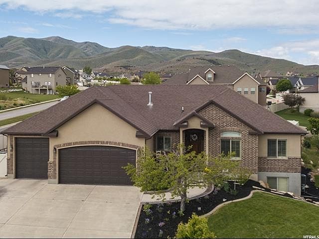 1st image of 1439 S Hillside Dr