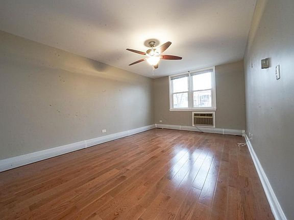 5th image of 2044 E 59th St #166C