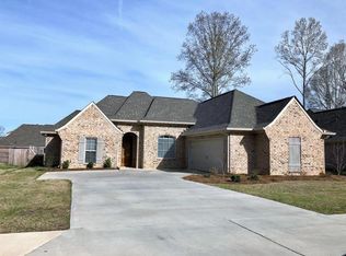 221 Buckhead Dr, Madison, MS 39110