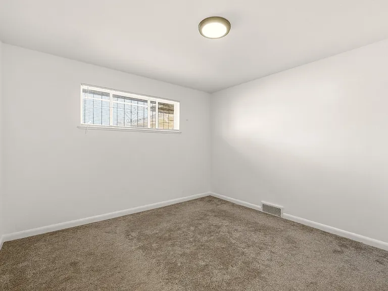 3525 N Hudson St — Photo 9