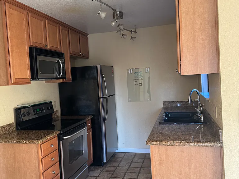 2250 Monroe St #338 — Photo 16