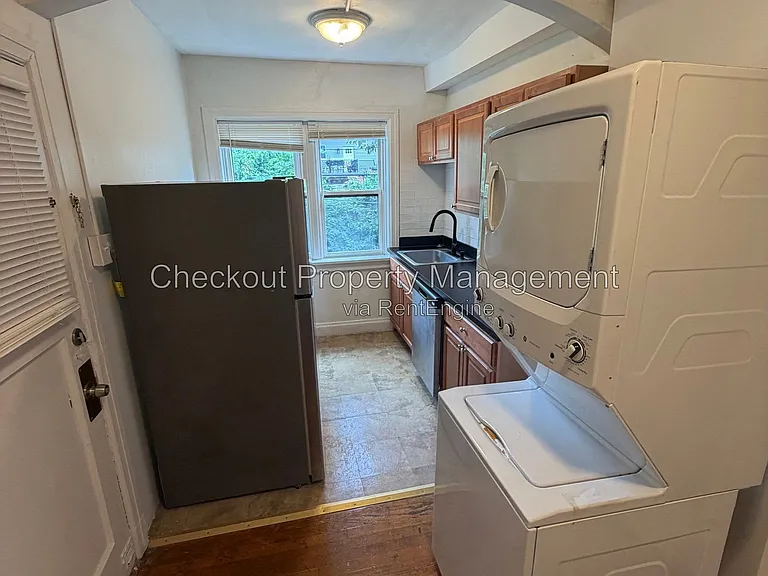 7338 Forsyth Blvd #206 — Photo 9