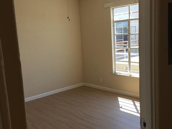 4th image of 1528 Alum Rock Ave APT F