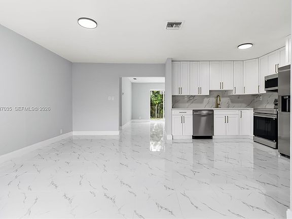 4th image of 8500 SW 20th St