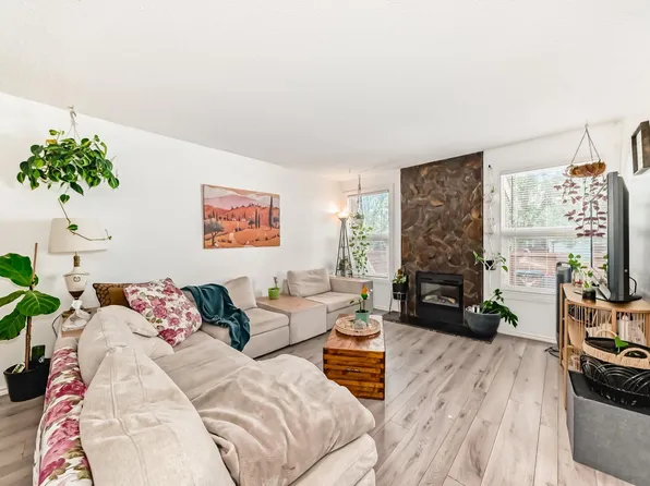 17116 108th St NW, Edmonton, AB T5X 3C6