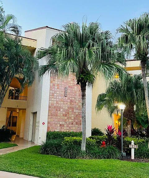 7535 La Paz Blvd #307 — Photo 1