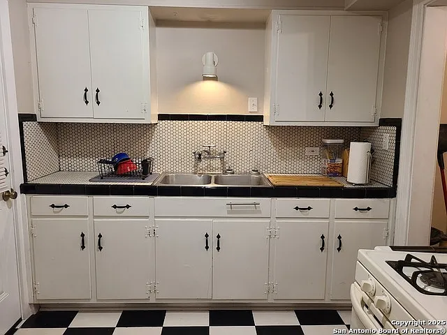 335 E Rosewood Ave #3 — Photo 5