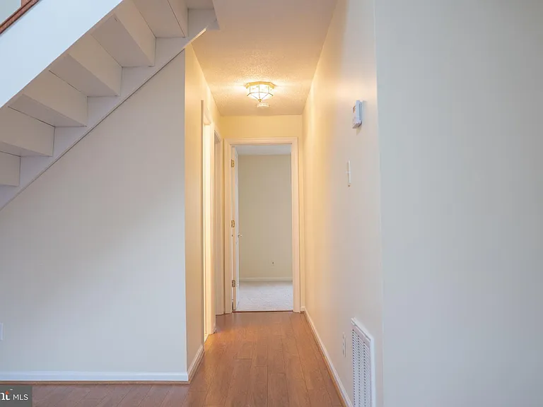 12101 Greenwood Ct #301 — Photo 17