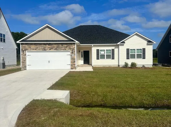 835 Cooke Drive, Hubert, NC 28539