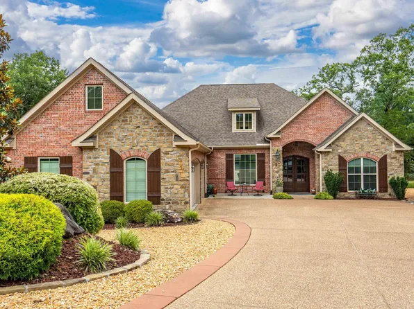 13 Disfrutar Ln, Hot Springs Village, AR 71909