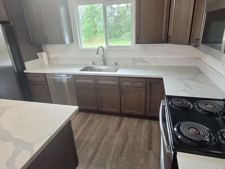 16-1840 34th Ave — Photo 6