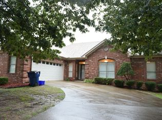 179 Lily Dr, Maumelle, AR 72113