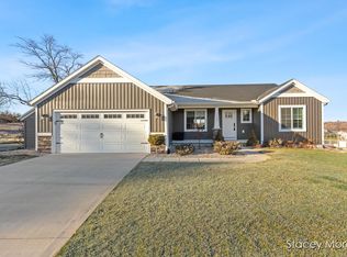 11791 Crystal Ridge Dr NE, Sparta, MI 49345