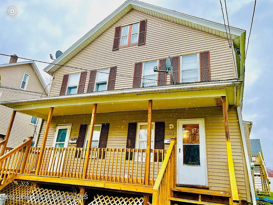 1711-1713 N Sumner Ave #3
