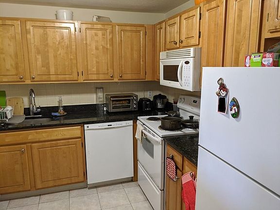 3rd image of 32 Whites Ave #D53