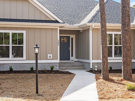 3rd image of 365 Lockwood Lane SW