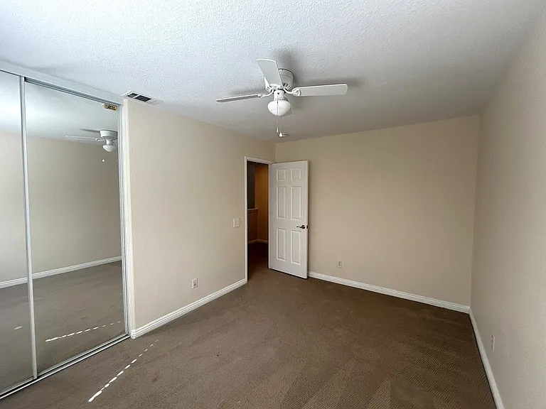 16391 Misty Hill Dr — Photo 31