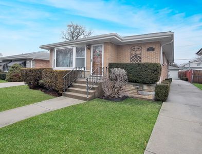 7039 N Ottawa Ave, Chicago, IL, 60631