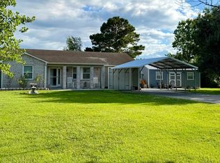 4933 White Oak River Road, Maysville, NC 28555