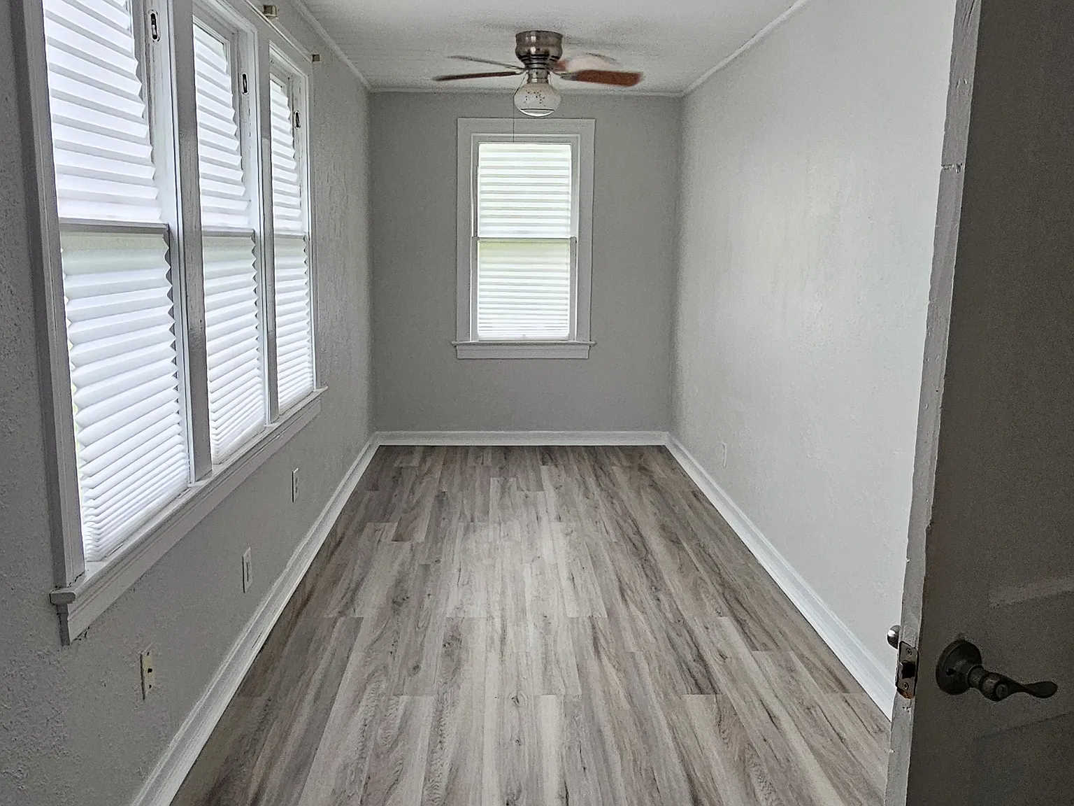 2 bed, 1115 sqft, $1,800 — Photo 3