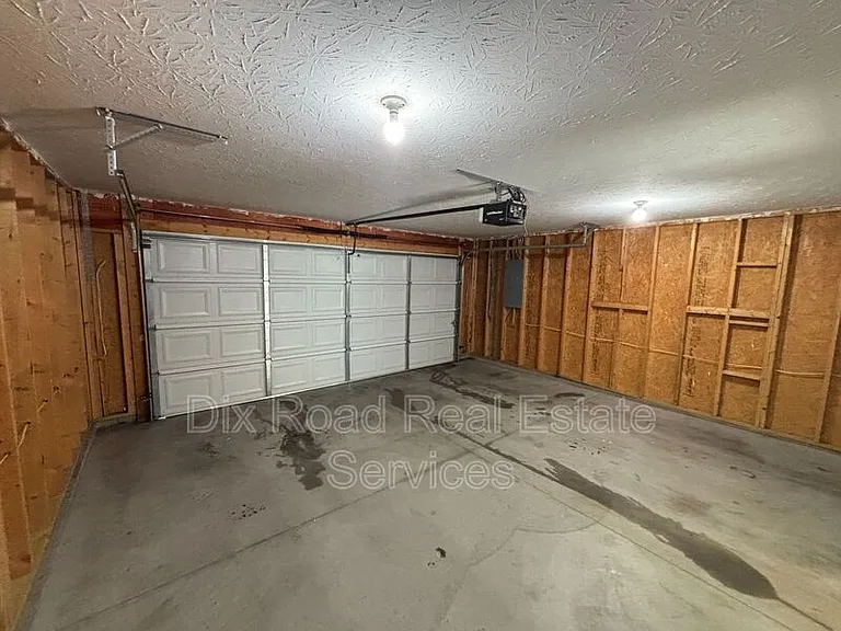 100 Kaitlin Way — Photo 29