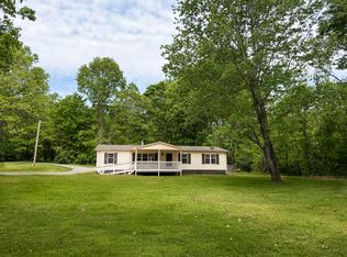 322 College St, Crab Orchard, TN 37723