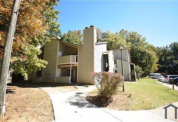 3rd image of 4425 Sharon Chase Dr APT C
