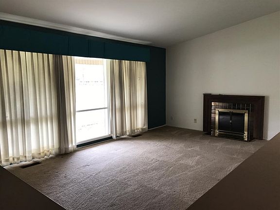 5th image of 3016 Caroline St