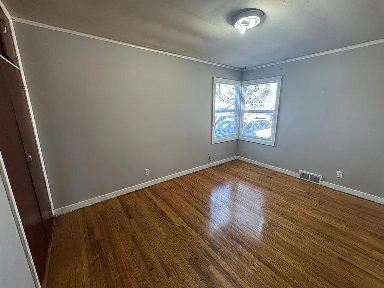 701 W 24th St #1 — Photo 23