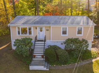 37 Senior Ave, Mahopac, NY 10541